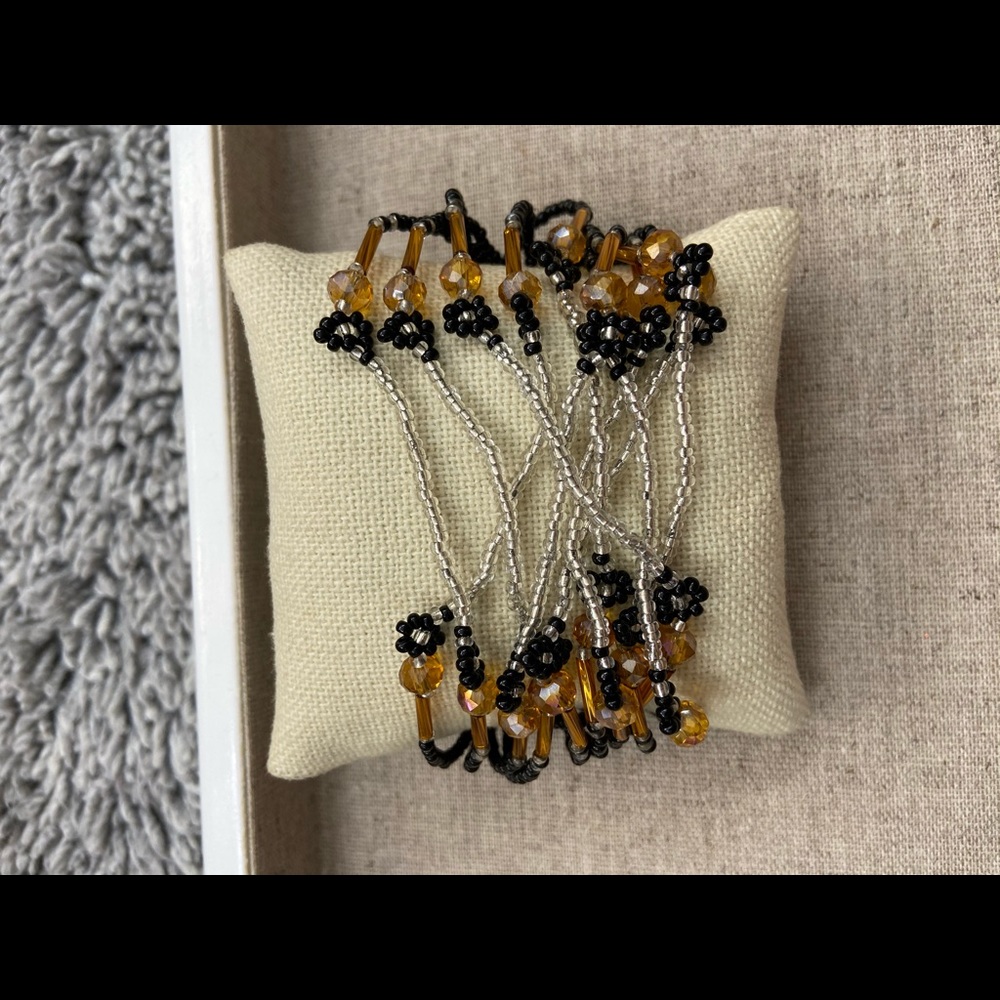 Black and Gold beaded bracelet